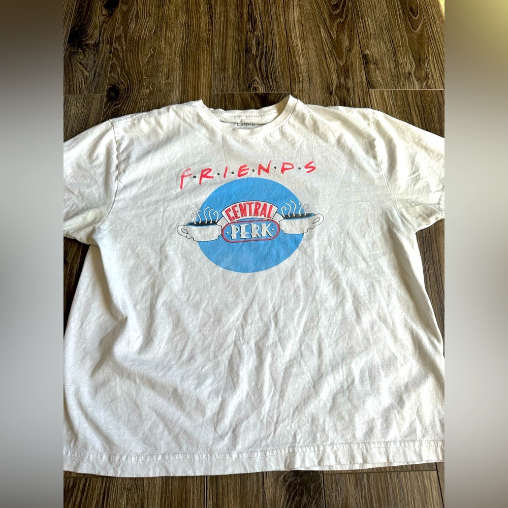 Woman’s white FRIENDS T-shirt large